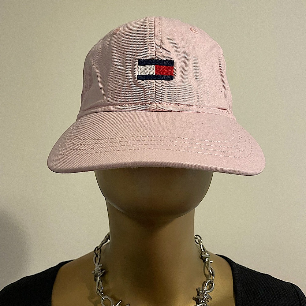 Tommy Hilfiger pink dad hat